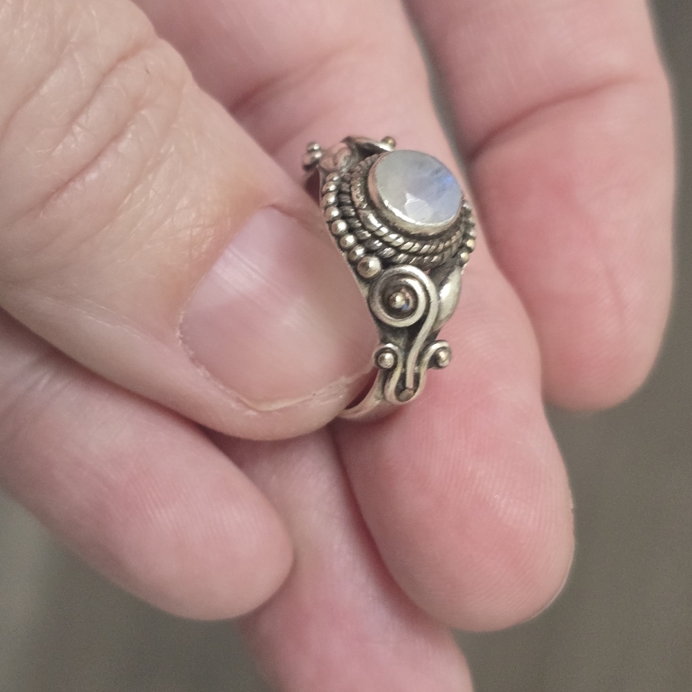 Moonstone .925 Silver Scroll Ring Boho Whimsical … - image 3